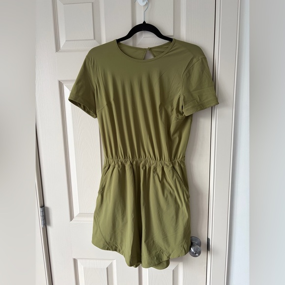 lululemon athletica Pants - LULULEMON Size 6 Green Romper